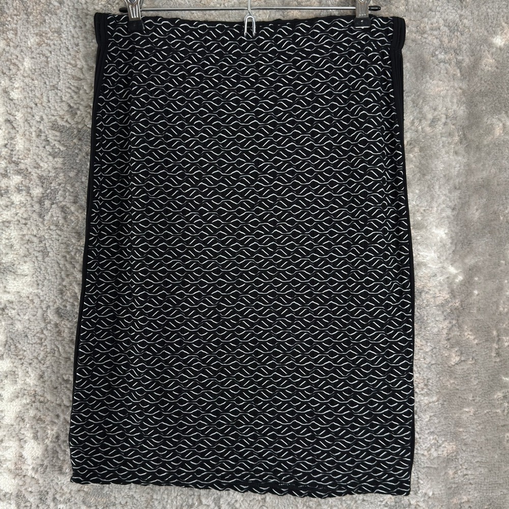 Max Studio Size M Geometric Textured Knit Pencil Skirt Black and White Women